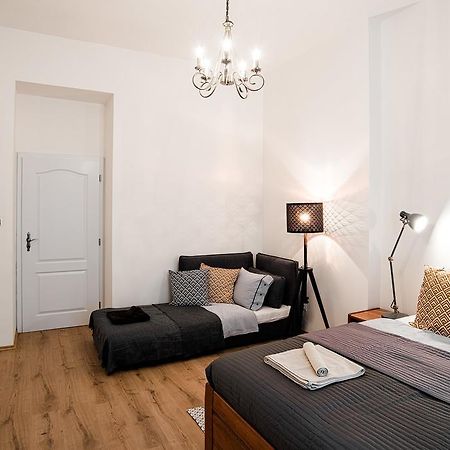 Apartment Gesse Březinova Prag Exterior foto