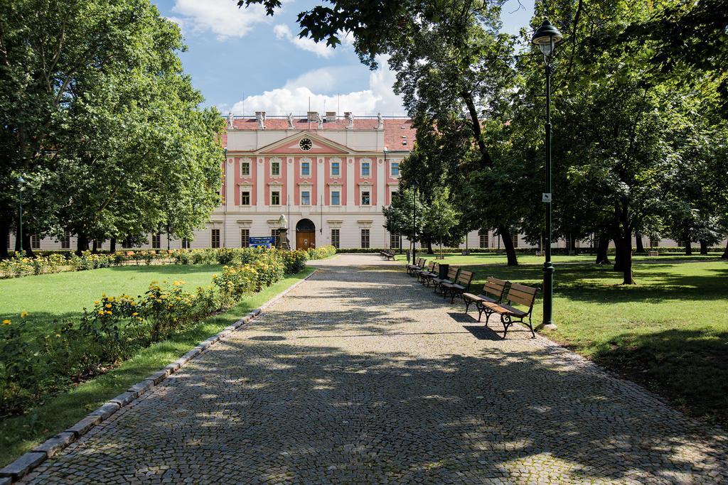 Apartment Gesse Březinova Prag Exterior foto