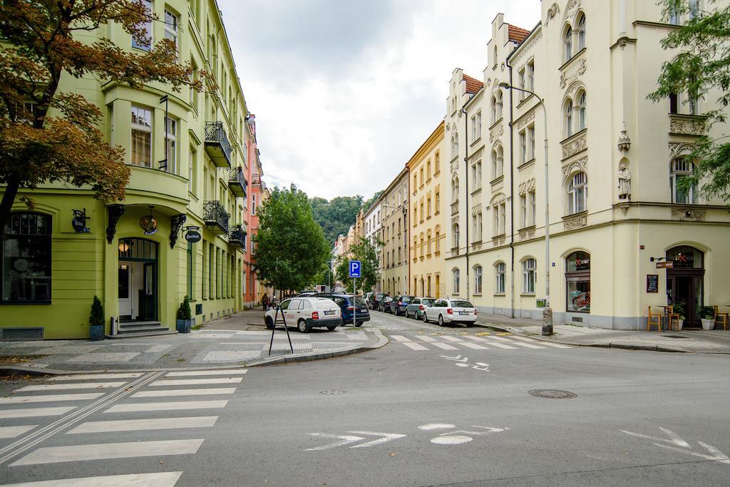 Apartment Gesse Březinova Prag Exterior foto