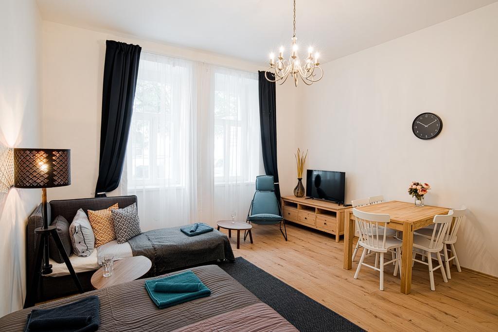 Apartment Gesse Březinova Prag Exterior foto
